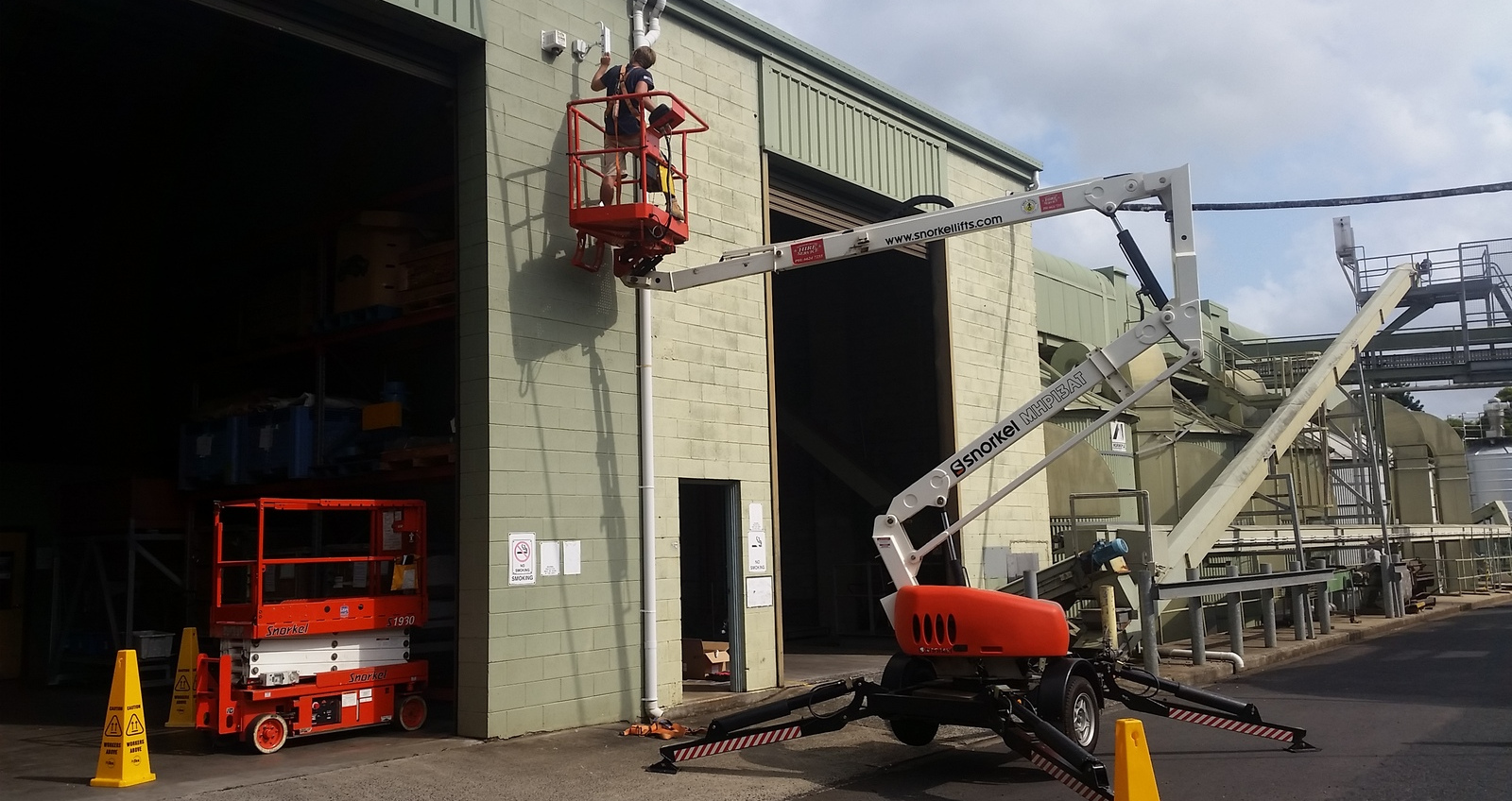 Wireless, surveillance and computer security experts